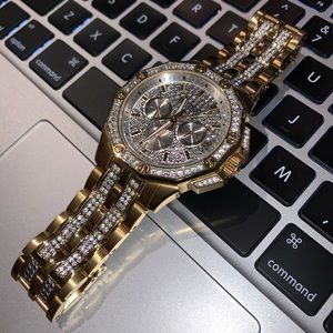 Men’s Bulova Watch.